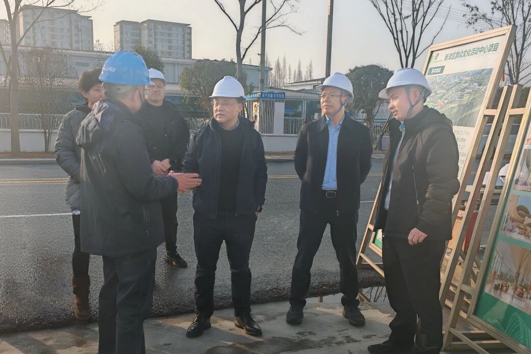 成都市總工會黨組書記、常務副主席杜文到新津區群眾文化活動中心項目檢查指導工作