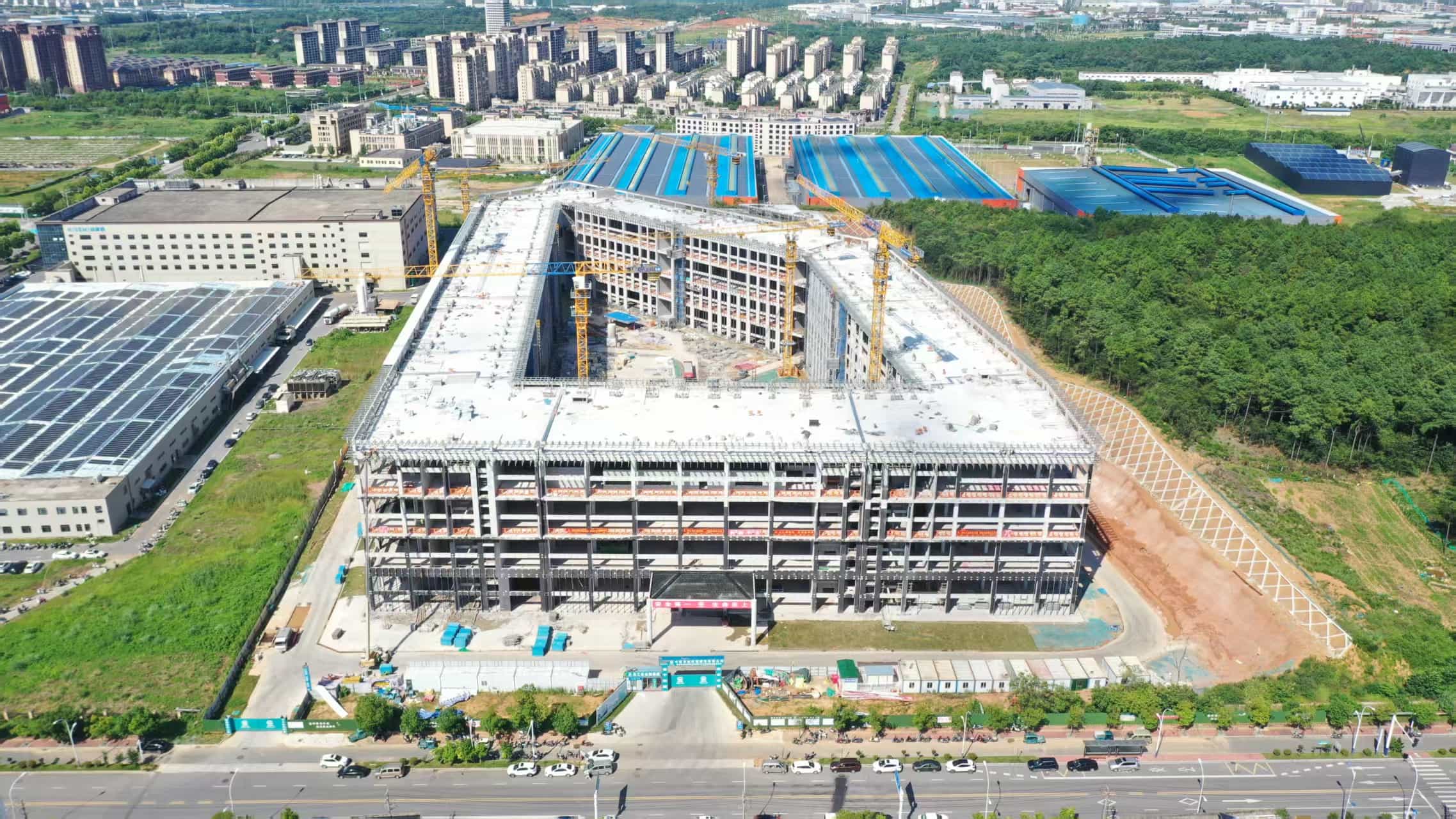 池州集成電路創新研發平臺項目完成外架拆除工作